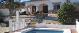 AX349 – Detached country villa, Lake Viñuela