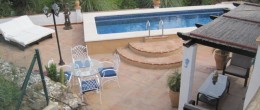 AX359 – Country house in hamlet near Velez-Malaga