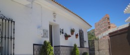 AX361 – Village house with garden and land, Benamargosa