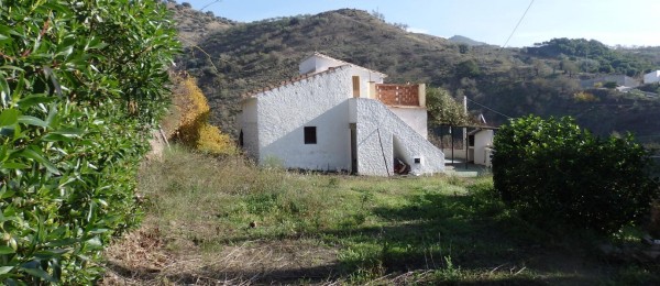 AX612 Casa ‘Lo Tio Viejo’, detached country cottage to restore, Canillas de Aceituno