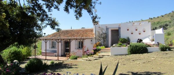 AX705 – Casa Algarrobo – character 100 year old country cottage, near Lake Viñuela AX705 – Casa Algarrobo – character 100 year old country cottage, near Lake Viñuela