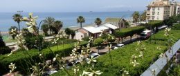 AX718 – Beachfront 3 bed apartment in central Rincon de la Victoria AX718 – Beachfront 3 bed apartment in central Rincon de la Victoria