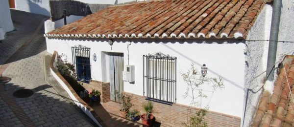 AX770 – Character village house, Cutar AX770 – Character village house, Cutar