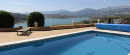 AX800 – Casa La Bruja Alegre, country house overlooking Lake Viñuela AX800 – Casa La Bruja Alegre, country house overlooking Lake Viñuela