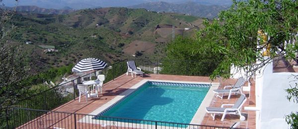 AX801 – Finca de las Pasas – country house, just outside Iznate AX801 – Finca de las Pasas – country house, just outside Iznate
