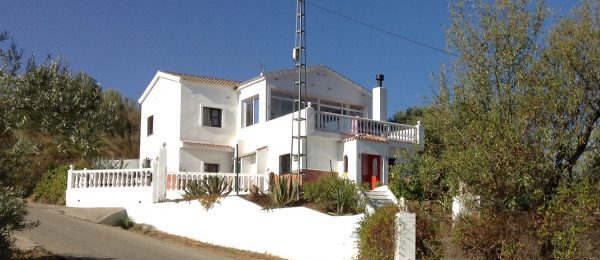 AX823 – Casa El Almendro, country house, Comares area AX823 – Casa El Almendro, country house, Comares area