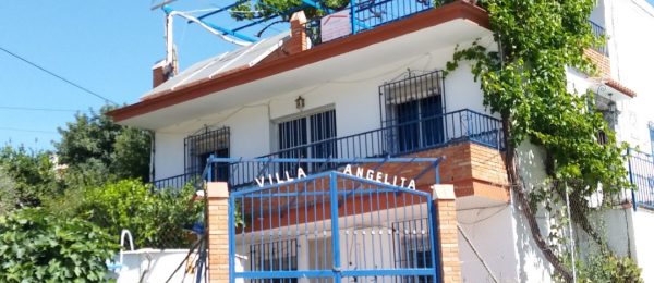 AX836 – Villa Angelita, house in country hamlet, near Benamargosa