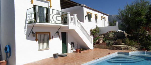 AX972 – Villa El Almendro, Viñuela AX972 – Villa El Almendro, Viñuela