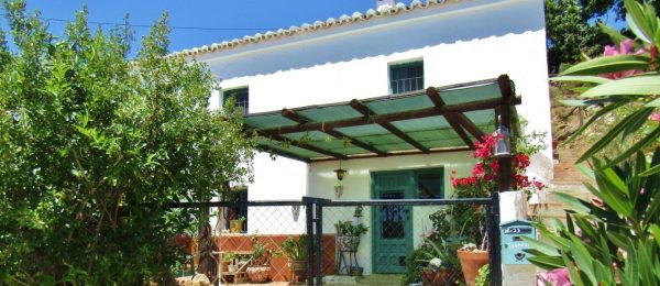 AX991 – Cortijo Los Taramones, Los Ventorros, Comares AX991 – Cortijo Los Taramones, Los Ventorros, Comares