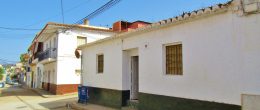AX1153 – Casa Antonia, village house to restore, Velez-Malaga
