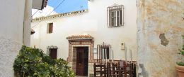 AX1158 – Casa Carmen, village house to restore, Canillas de Aceituno