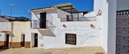 AX1274 – Casita Martin, small village house with terrace, Benamargosa