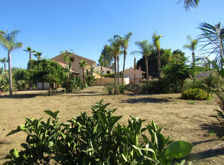 Cortijo Nidolea – tourist complex to be completed,  just off the coast, Caleta de Velez