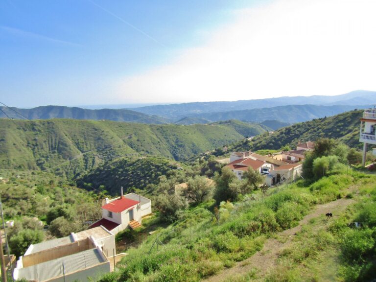 Plot of land to build on, in Canillas de Aceituno