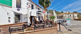 AX1352 – Restaurant and Accommodation ‘Table Mountain’, Los Ventorros, near Comares