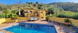 AX1375 – Casa Los Montes, country house near Los Romanes (Viñuela)