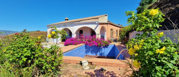 AX1386, Finca Las Adelfas, country house in hills above the coast, Velez-Malaga AX1386, Finca Las Adelfas, country house in hills above the coast, Velez-Malaga