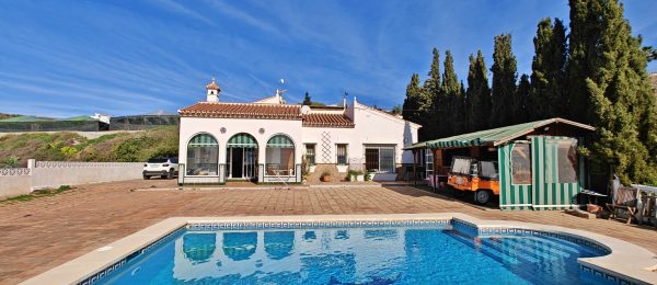 AX1425 – Casa El Ancladero, country house overlooking the sea, Algarrobo