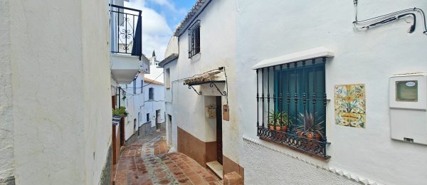 AX1434 – Casita Miguel, traditional village house, Comares
