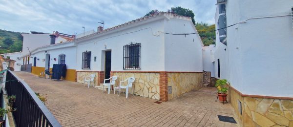 AX1441 – La Casita de la Aldea, Viñuela